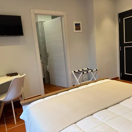 Bed & Breakfast Invilla Naples