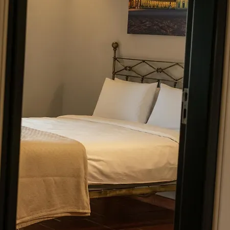 Bed & Breakfast Invilla Naples